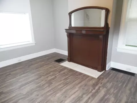 2009 Ryan Ave, Cincinnati, OH 45219 photo 3
