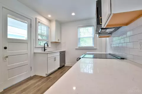 3937 Paxton Ave, Cincinnati, OH 45209 photo 12