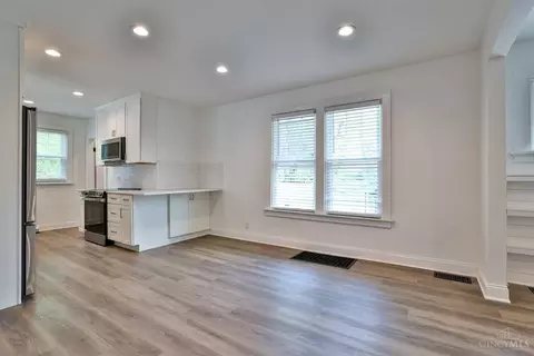 3937 Paxton Ave, Cincinnati, OH 45209 photo 9