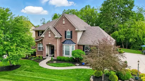 113 Colonial Dr, Loveland, OH 45140