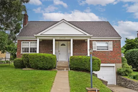 3726 Meadowview Dr, Cincinnati, OH 45211