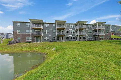 Exterior - 649 Tradition Rdg, Cincinnati, OH 45245 photo 1 of 4