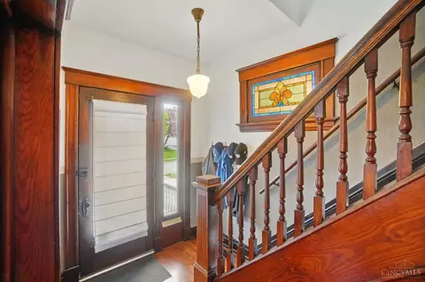 Entry Way - 3148 Markbreit Ave, Cincinnati, OH 45209 photo 3 of 3