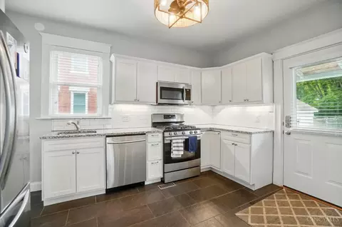 Kitchen - 3148 Markbreit Ave, Cincinnati, OH 45209 photo 1 of 4