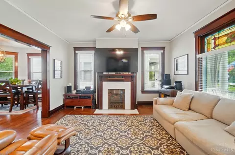 Living - 3148 Markbreit Ave, Cincinnati, OH 45209 photo 1 of 4