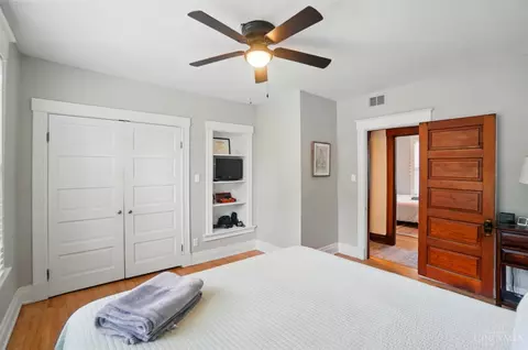 Bedroom - 3148 Markbreit Ave, Cincinnati, OH 45209 photo 3 of 5