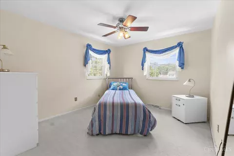 Bedroom - 5672 Cox Smith Rd, Mason, OH 45040 photo 6 of 6