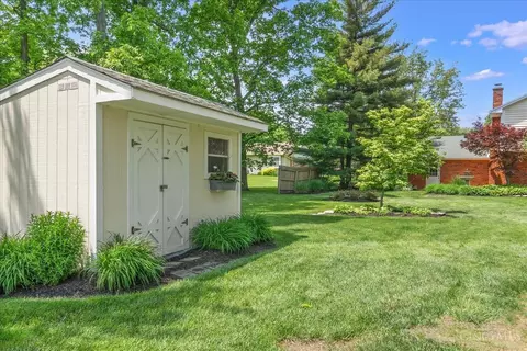 Exterior - 5672 Cox Smith Rd, Mason, OH 45040 photo 15 of 20