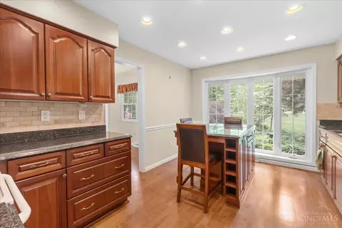 Kitchen - 5672 Cox Smith Rd, Mason, OH 45040 photo 1 of 5