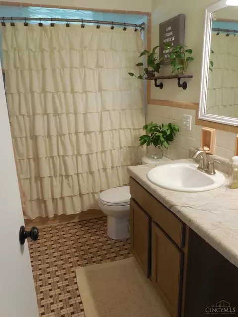 5357 Gander Dr, Cincinnati, OH 45238 photo 30