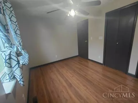2454 Mustang Dr, Cincinnati, OH 45211 photo 9