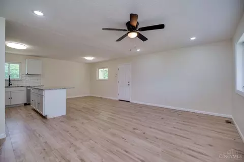Living - 2389 Aquarius Dr, Cincinnati, OH 45231 photo 1 of 4