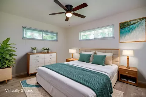 Bedroom - 2389 Aquarius Dr, Cincinnati, OH 45231 photo 2 of 8