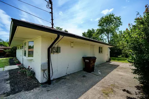 Exterior - 2389 Aquarius Dr, Cincinnati, OH 45231 photo 2 of 6