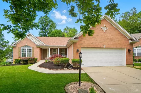 7785 Dew Drop Cir, Hamilton Township, OH 45039