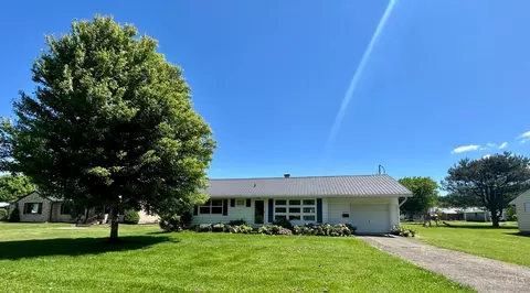 1110 Elizabeth St, Ripley, OH 45167