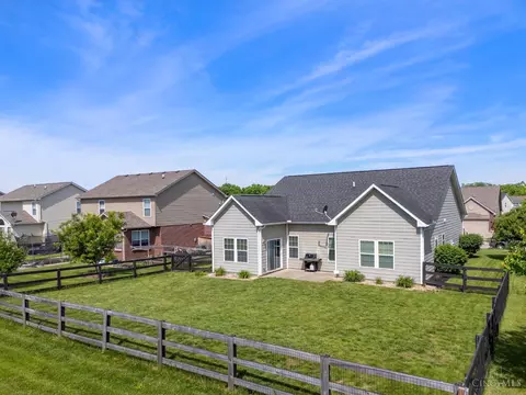 Exterior - 164 Shanda Dr, Monroe, OH 45050 photo 2 of 2
