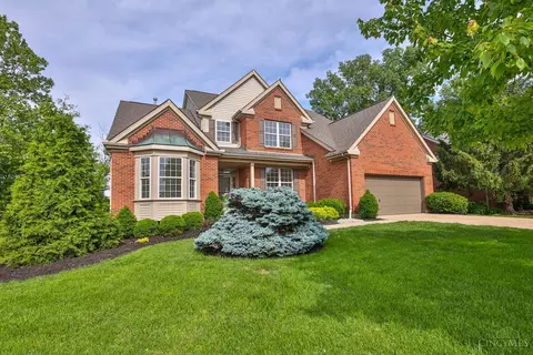 6161 Green Knoll Cir, Hamilton, OH 45011