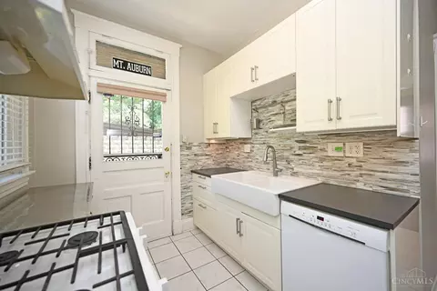 Kitchen - 266 Bodmann Ave, Cincinnati, OH 45219 photo 3 of 5