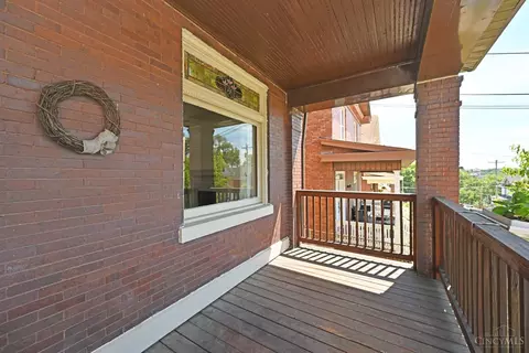 Exterior - 266 Bodmann Ave, Cincinnati, OH 45219 photo 4 of 14