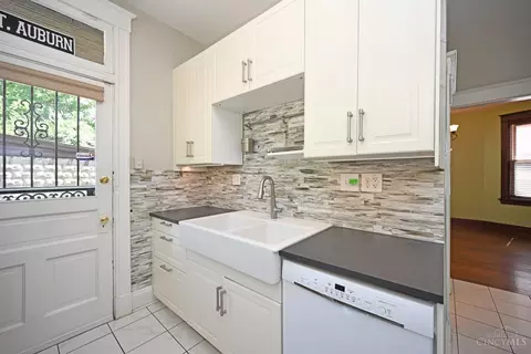Kitchen - 266 Bodmann Ave, Cincinnati, OH 45219 photo 5 of 5