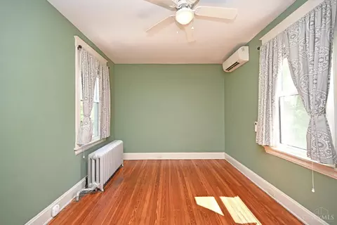 Bedroom - 266 Bodmann Ave, Cincinnati, OH 45219 photo 4 of 18