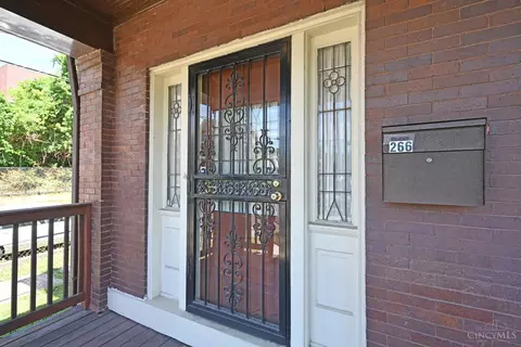 Exterior - 266 Bodmann Ave, Cincinnati, OH 45219 photo 5 of 14