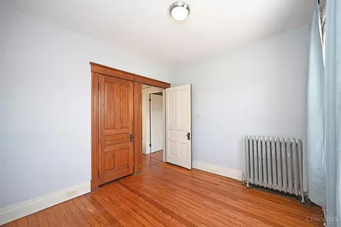 Bedroom - 266 Bodmann Ave, Cincinnati, OH 45219 photo 10 of 18