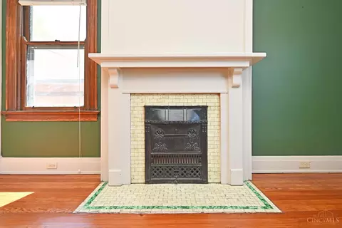 Living - 266 Bodmann Ave, Cincinnati, OH 45219 photo 5 of 5