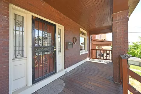 Exterior - 266 Bodmann Ave, Cincinnati, OH 45219 photo 3 of 14