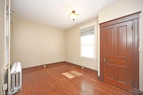 Bedroom - 266 Bodmann Ave, Cincinnati, OH 45219 photo 1 of 18