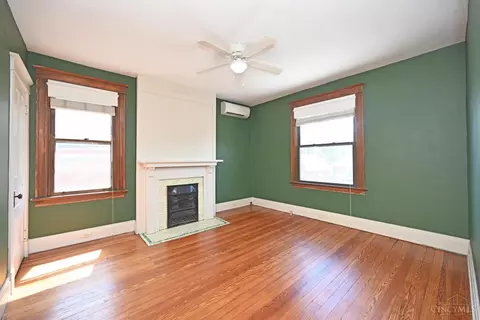 Bedroom - 266 Bodmann Ave, Cincinnati, OH 45219 photo 7 of 18