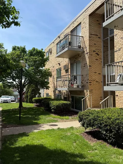 3527 Werk Rd, Cincinnati, OH 45238