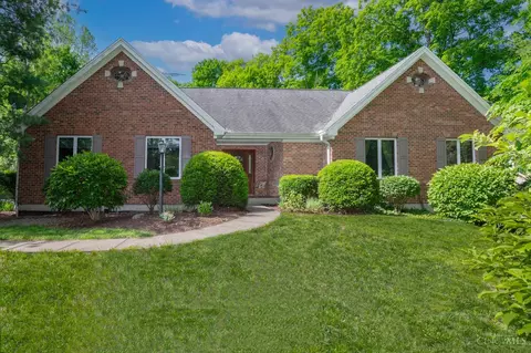 8261 Jakaro Dr, Cincinnati, OH 45255
