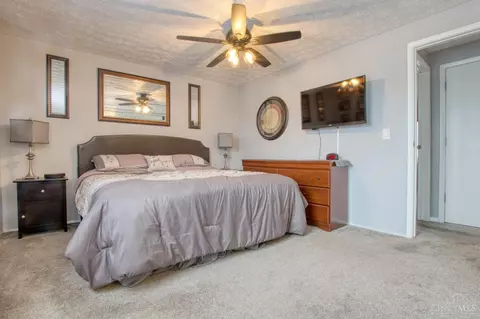 Bedroom - 687 Ridgeview Dr, Harrison, OH 45030 photo 2 of 3