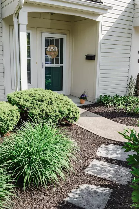 4298 Hickory Park Ln, Batavia, OH 45103