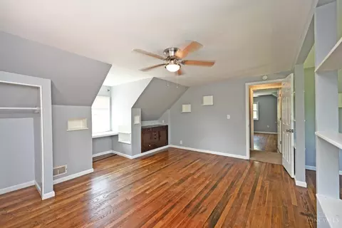 Bedroom - 1834 Miles Rd, Cincinnati, OH 45231 photo 10 of 15