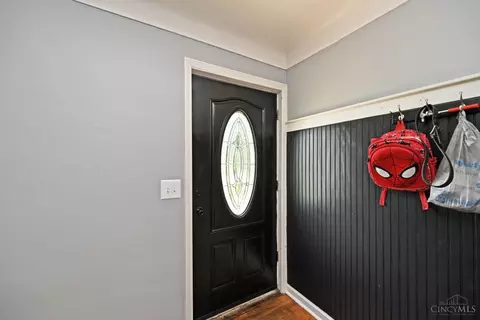 Entry Way - 1834 Miles Rd, Cincinnati, OH 45231 photo 1 of 3