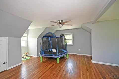 Bedroom - 1834 Miles Rd, Cincinnati, OH 45231 photo 14 of 15