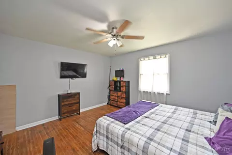 Bedroom - 1834 Miles Rd, Cincinnati, OH 45231 photo 2 of 15