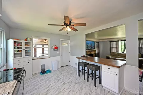 Kitchen - 1834 Miles Rd, Cincinnati, OH 45231 photo 4 of 6
