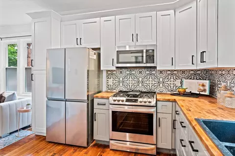 6816 Plainfield Rd, Silverton, OH 45236 photo 9