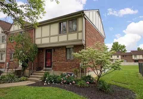 380 Wellington Ct, Mason, OH 45040