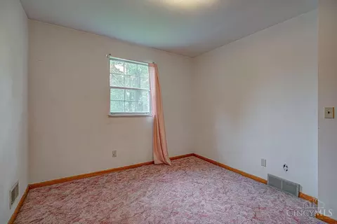 Bedroom - 112 Joyce Ave, Harrison, OH 45030 photo 3 of 9