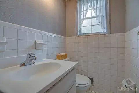 Bath - 112 Joyce Ave, Harrison, OH 45030 photo 1 of 3