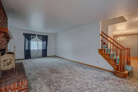 Living - 112 Joyce Ave, Harrison, OH 45030 photo 2 of 4