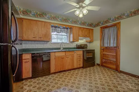 Kitchen - 112 Joyce Ave, Harrison, OH 45030 photo 1 of 3