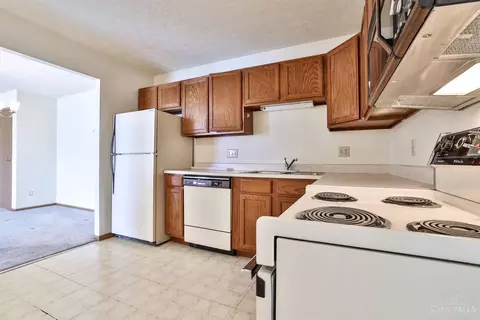 Kitchen - 5938 Harrison Ave, Cincinnati, OH 45248 photo 3 of 3
