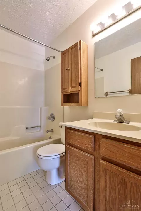 Bath - 5938 Harrison Ave, Cincinnati, OH 45248 photo 1 of 1