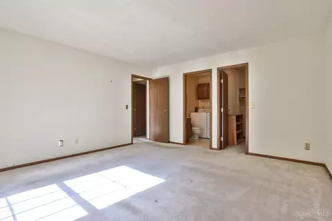 Bedroom - 5938 Harrison Ave, Cincinnati, OH 45248 photo 3 of 5